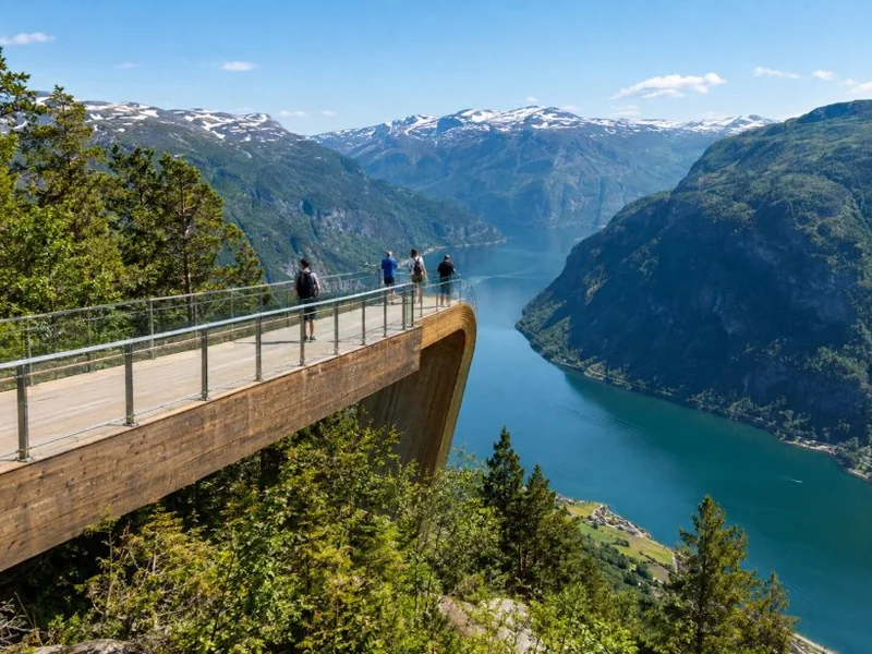 Bergen: UNESCO Fjord Cruise, Flåm & Stegastein with Lunch